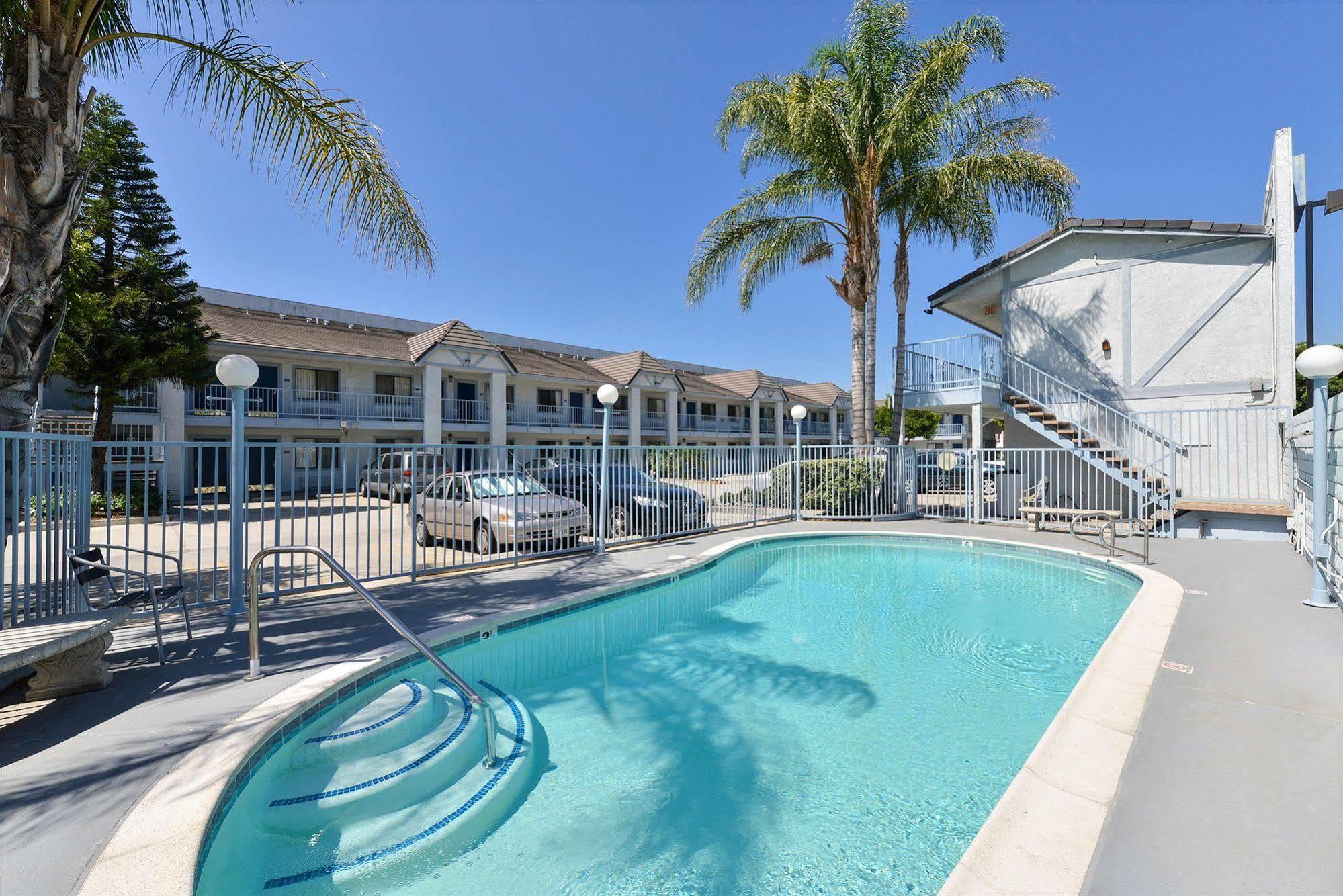 Menifee Inn 외부 사진